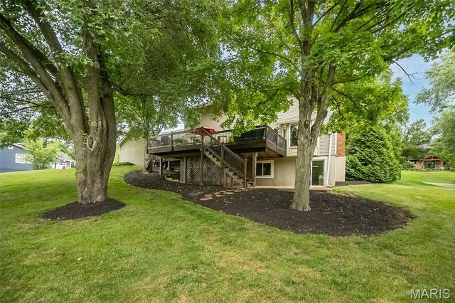 1583 Mason Knoll Road, Town And Country, MO 63131