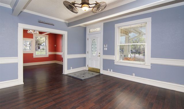 3108 Handley Drive, Fort Worth, TX 76112