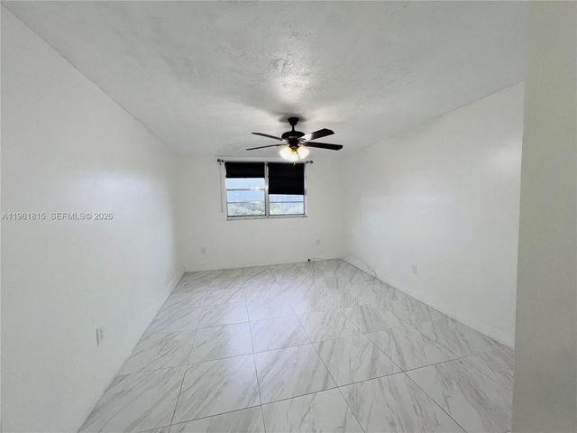 7300 NW 17th St 416, Plantation, FL 33313