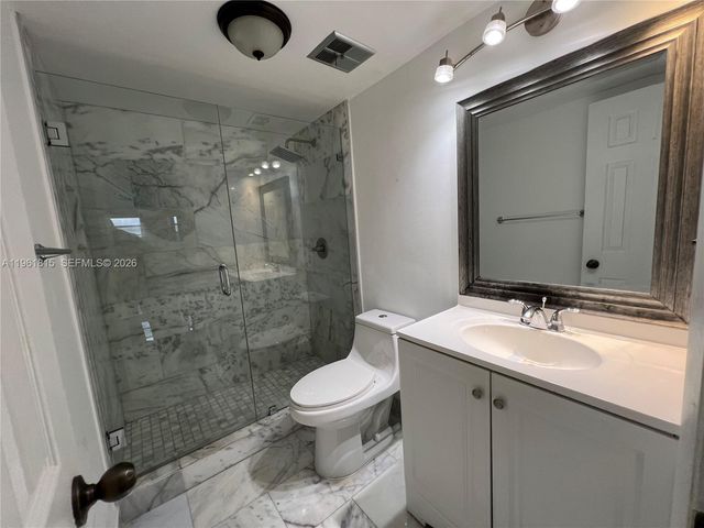 7300 NW 17th St 416, Plantation, FL 33313