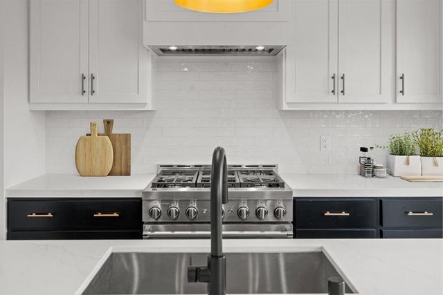 425 Maria Drive, Hollister, CA 95023