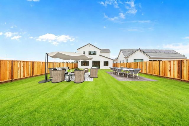 425 Maria Drive, Hollister, CA 95023