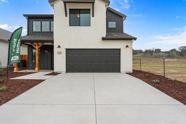 425 Maria Drive, Hollister, CA 95023