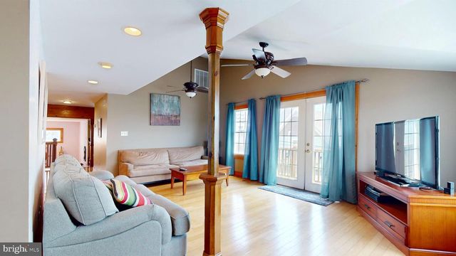 704 W RIO GRANDE AVE, Wildwood, NJ 08260