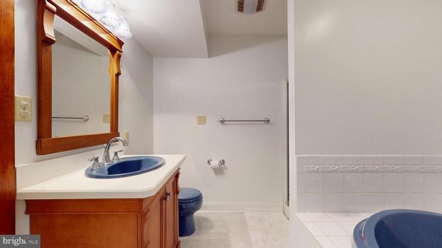 704 W RIO GRANDE AVE, Wildwood, NJ 08260