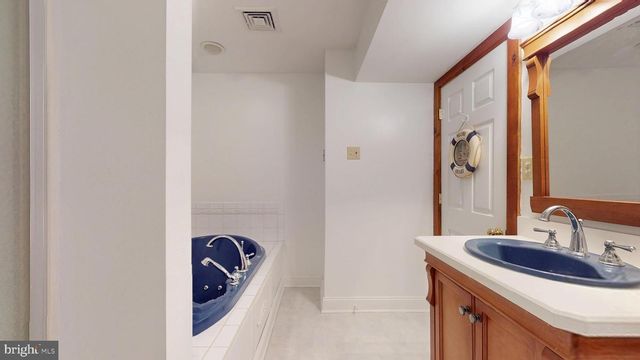 704 W RIO GRANDE AVE, Wildwood, NJ 08260