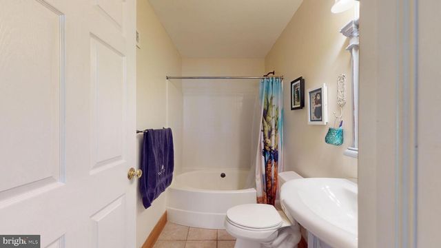 704 W RIO GRANDE AVE, Wildwood, NJ 08260