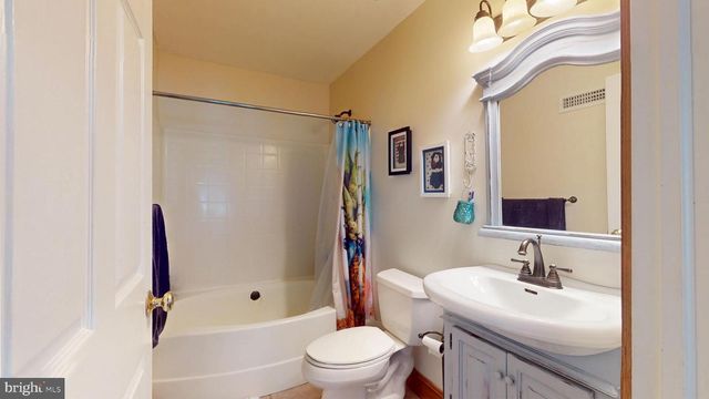 704 W RIO GRANDE AVE, Wildwood, NJ 08260