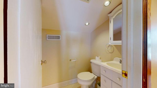 704 W RIO GRANDE AVE, Wildwood, NJ 08260