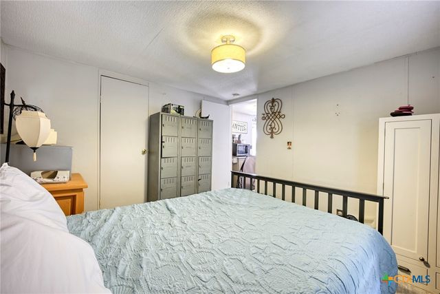 1331 Hammermill, Canyon Lake, TX 78133