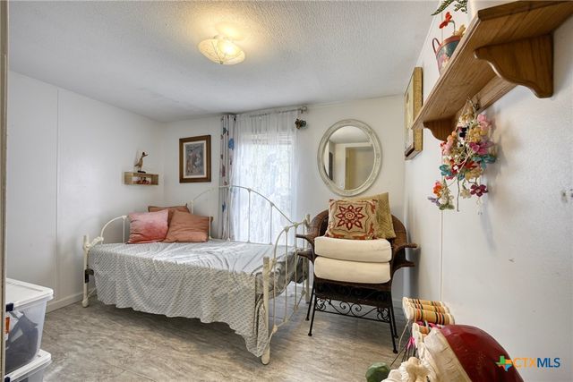 1331 Hammermill, Canyon Lake, TX 78133