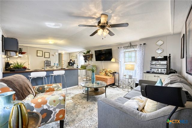 1331 Hammermill, Canyon Lake, TX 78133