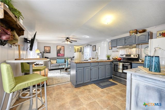 1331 Hammermill, Canyon Lake, TX 78133