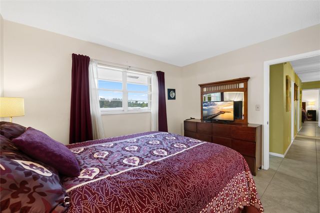 2750 W Golf Boulevard 233, Pompano Beach, FL 33064