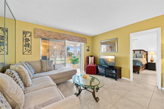 2750 W Golf Boulevard 233, Pompano Beach, FL 33064
