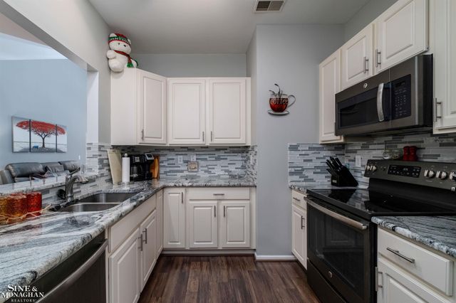 25646 Maritime Circle, Harrison Twp, MI 48045