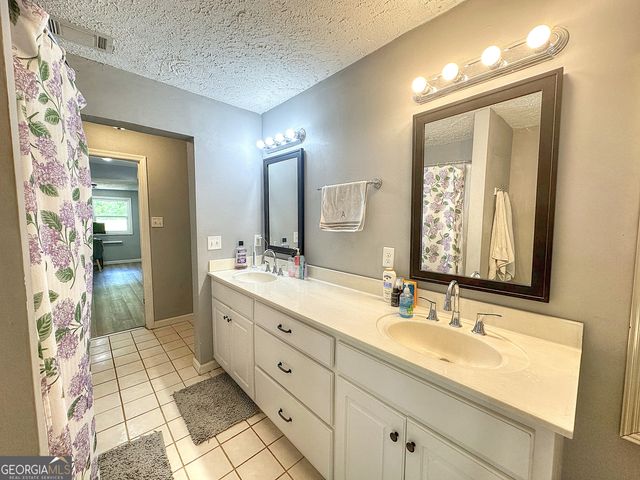 792 Corinth Road, Hogansville, GA 30230