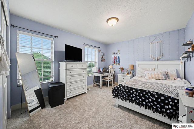 17019 Chandler Street, Omaha, NE 68136