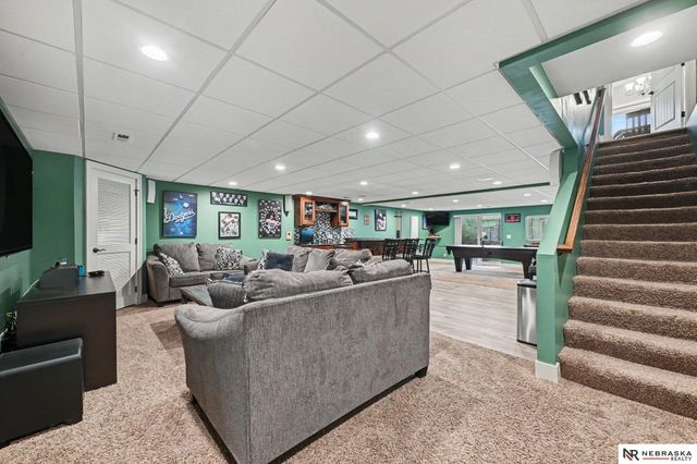 17019 Chandler Street, Omaha, NE 68136