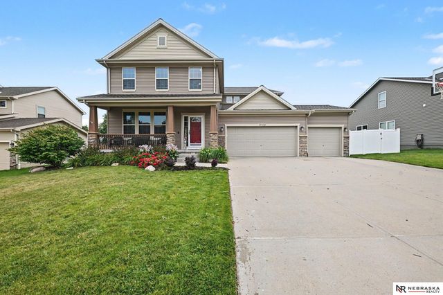 17019 Chandler Street, Omaha, NE 68136