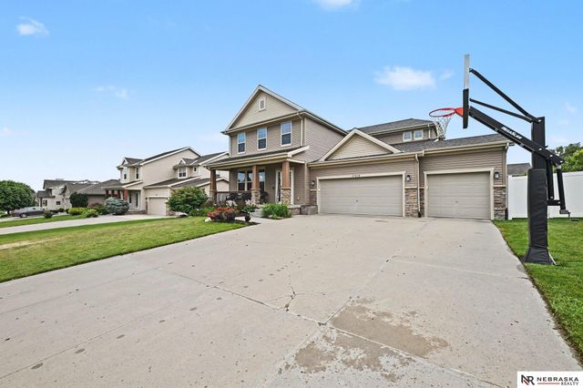 17019 Chandler Street, Omaha, NE 68136