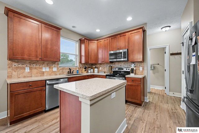 17019 Chandler Street, Omaha, NE 68136
