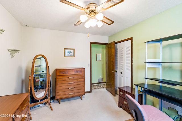 1746 Holly Ct, Radcliff, KY 40160