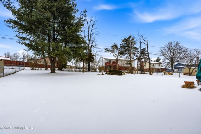 1746 Holly Ct, Radcliff, KY 40160