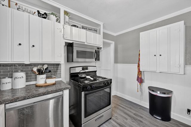 15 Page Street, Hurst, TX 76053