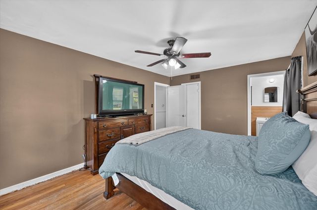 15 Page Street, Hurst, TX 76053
