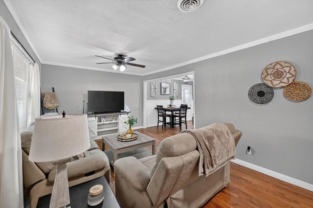 15 Page Street, Hurst, TX 76053