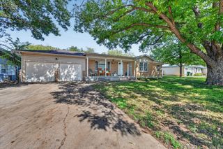 15 Page Street, Hurst, TX 76053