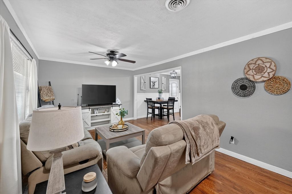 15 Page Street, Hurst, TX 76053 — photo 5