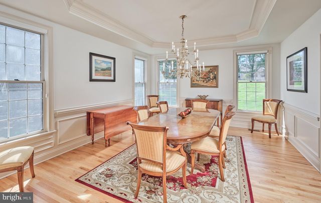 37 ALEXANDERS CT, Newtown, PA 18940
