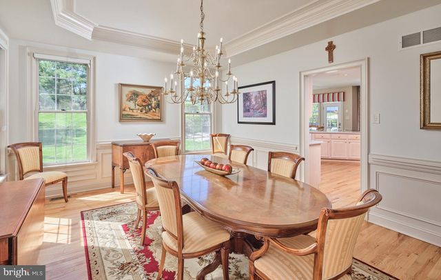 37 ALEXANDERS CT, Newtown, PA 18940