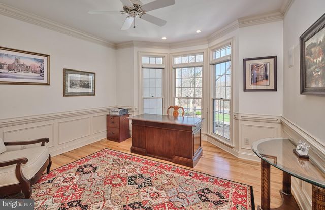 37 ALEXANDERS CT, Newtown, PA 18940