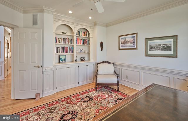 37 ALEXANDERS CT, Newtown, PA 18940
