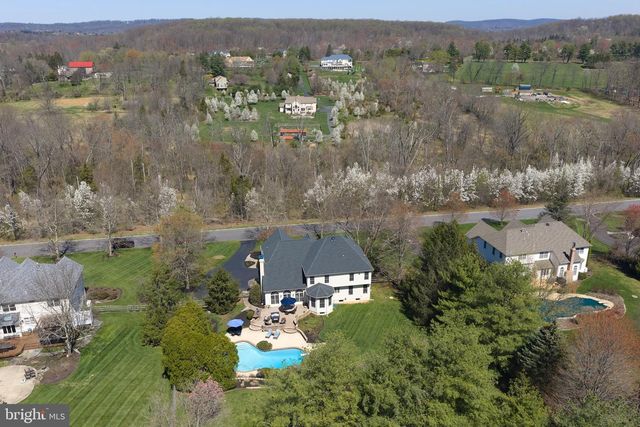 37 ALEXANDERS CT, Newtown, PA 18940