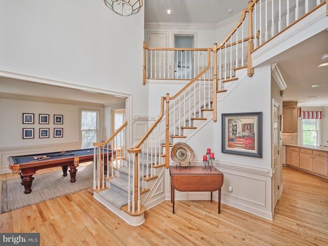 37 ALEXANDERS CT, Newtown, PA 18940