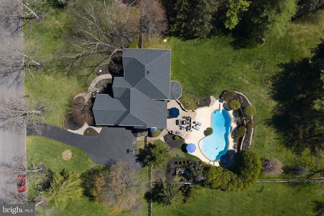 37 ALEXANDERS CT, Newtown, PA 18940