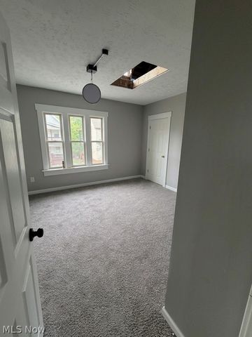 6813 Polonia Avenue, Cleveland, OH 44105