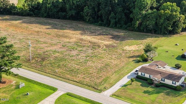 000 Healthy Plains Church Road, Sims, NC 27880