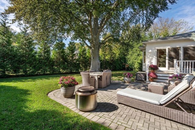 59 Deborah Rd, Newton, MA 01862