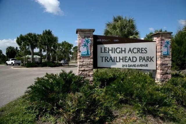 1246 Cordoba Street E, Lehigh Acres, FL 33974