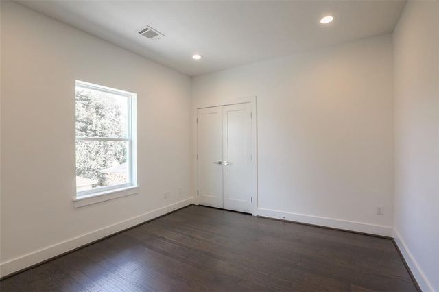 7714 Jacquelyn Oaks Road, Houston, TX 77055