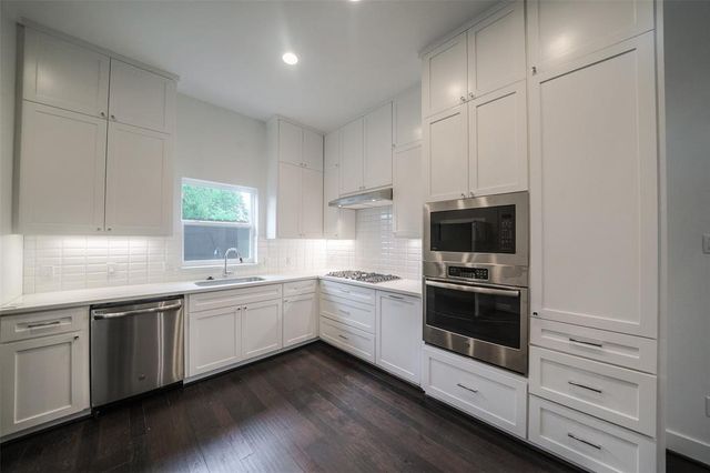 7714 Jacquelyn Oaks Road, Houston, TX 77055