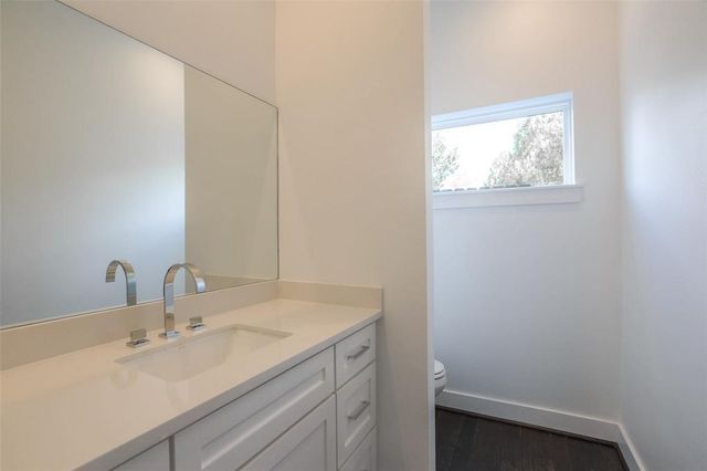 7714 Jacquelyn Oaks Road, Houston, TX 77055