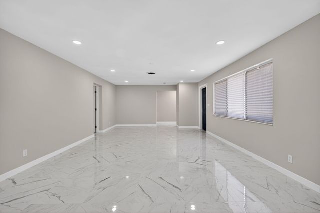 9361 SE Duncan Street, Hobe Sound, FL 33455