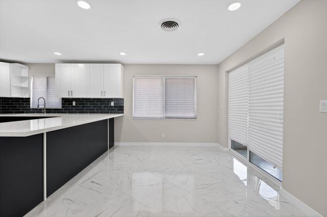 9361 SE Duncan Street, Hobe Sound, FL 33455