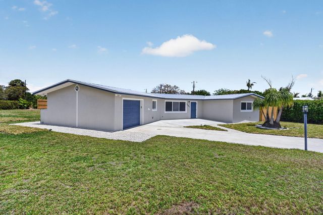 9361 SE Duncan Street, Hobe Sound, FL 33455